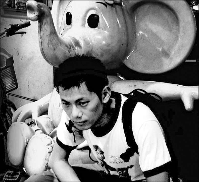 ○○年代的李桐豪。
（李桐豪／提供）