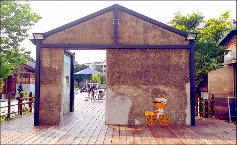 壢景町由中壢警察局日式宿舍群改造，相較其他故事館多了「警察」元素。