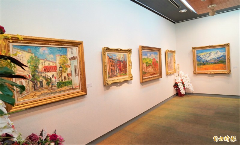 在東京銀座泰明畫廊展出的「台灣至寶 楊三郎展」，是楊三郎過世20多年來首次在日本舉辦的回顧展。（記者林翠儀攝）