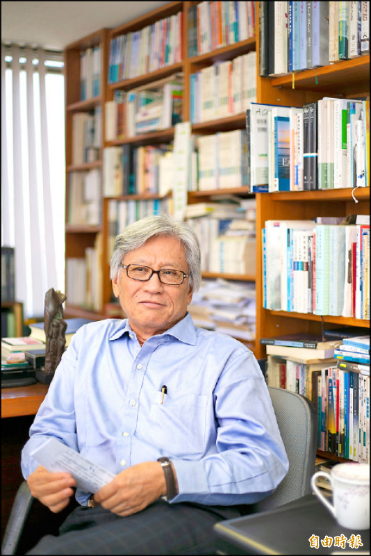 詩人李敏勇。（資料照，記者陳逸寬攝）