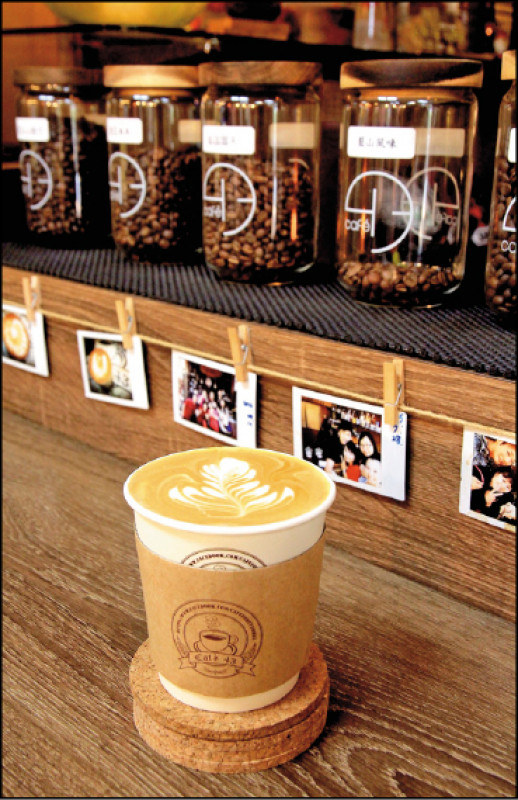 士東市場有多家咖啡館，位於一樓的Café 43深受天母人喜愛。