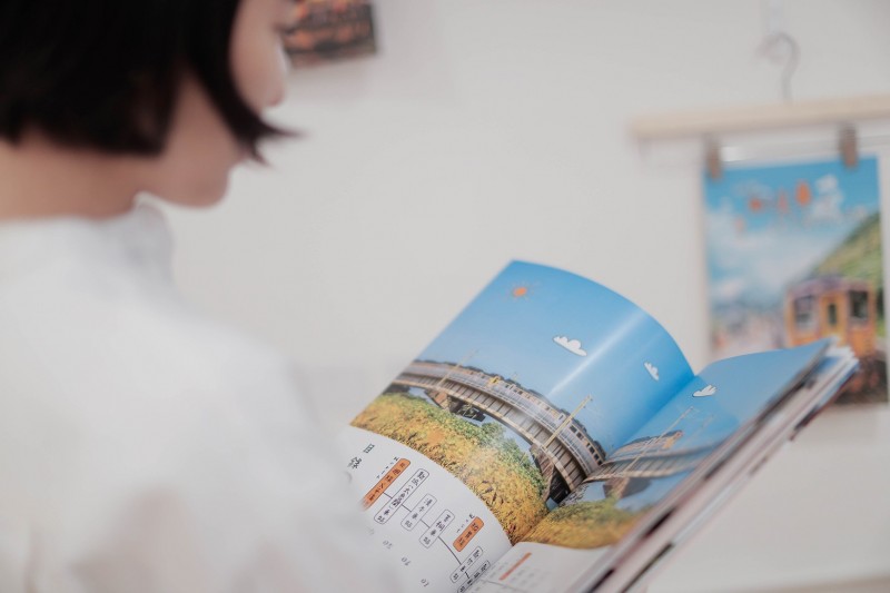 《跳上火車，看見台灣的時光流轉》是一本完整且豐富的旅遊雜誌。（森思眼動提供）