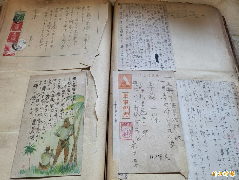 李錦上收藏上百封二戰時期與日本兵通信的信件，成為台、日友誼的歷史見證。（記者鄭旭凱攝）
