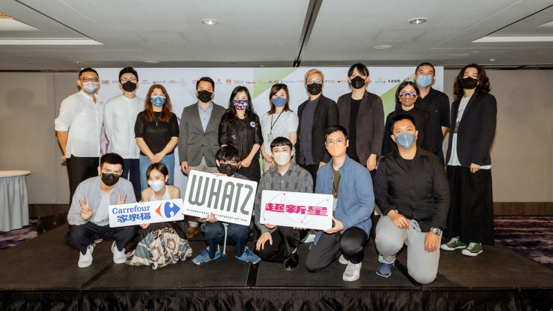 第一屆「2022WHATZ超新星藝術家」徵件活動，吸引近百件藝術新秀投件，擔任評審的團隊也邀請在圈內深耕許久、擁有各自獨特世界觀的教授、策展人、藝術家來擔任此次評審團。（WHATZ國際當代藝術博覽會提供）