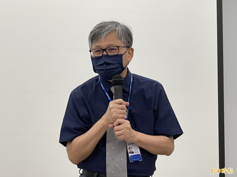 國美館館長廖仁義提到，這次展覽對國美館而言極為重要，除了是台灣與荷蘭、韓國協力完成的展，也是三方的國際交流。（記者凃盈如攝）