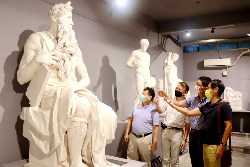 30年前羅浮宮購入石膏原件翻模兩年修復台師大辦展重現面貌- 自由藝文網