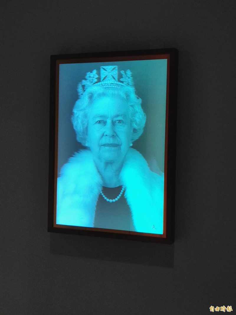 英國女王辭世 奇美博物館特展《時代的臉孔》伊莉莎白二世第1幅全像攝影更受矚目 - 自由藝文網