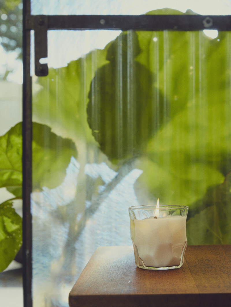 Marimekko X IKEA 蠟燭，為空間帶來詩意、溫暖、輕盈的感受。（永三提供）