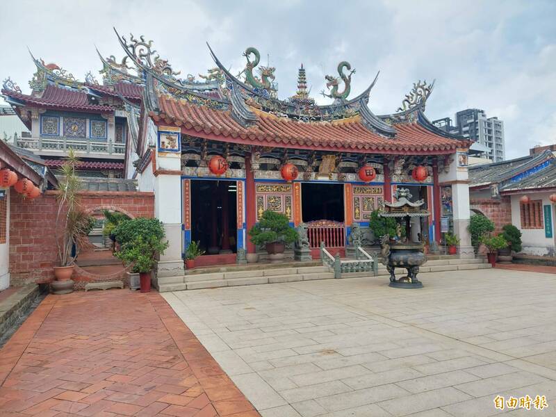 南投市奉祀文昌帝君的藍田書院歷史悠久，有多件碑、匾登錄為古物。（記者張協昇攝）