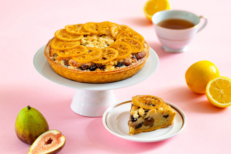 三澧餐飲集團以老奶奶的祕密食譜為靈感，推出「母親節蛋糕－無花果杏仁塔」。（三澧餐飲集團提供）