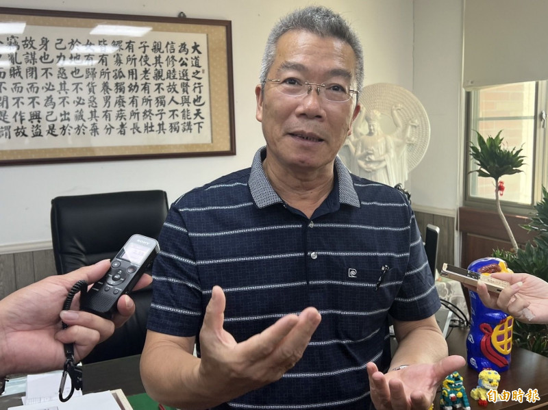 金沙鎮長吳有家說，「上繳老鼠尾巴」放在現在的年代來看，是不可思議的事。（記者吳正庭攝）