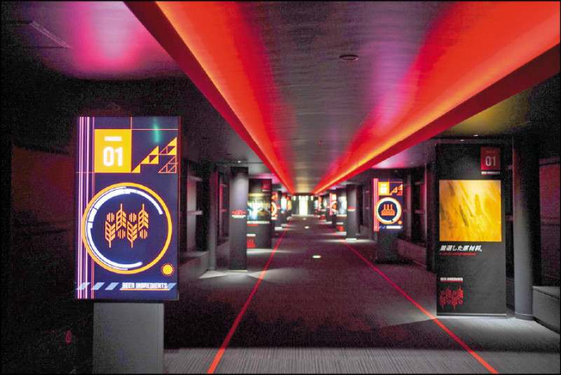 Asahi Super Dry Museum帶有摩登潮流感的入口，以平易近人方式介紹Super Dry啤酒。