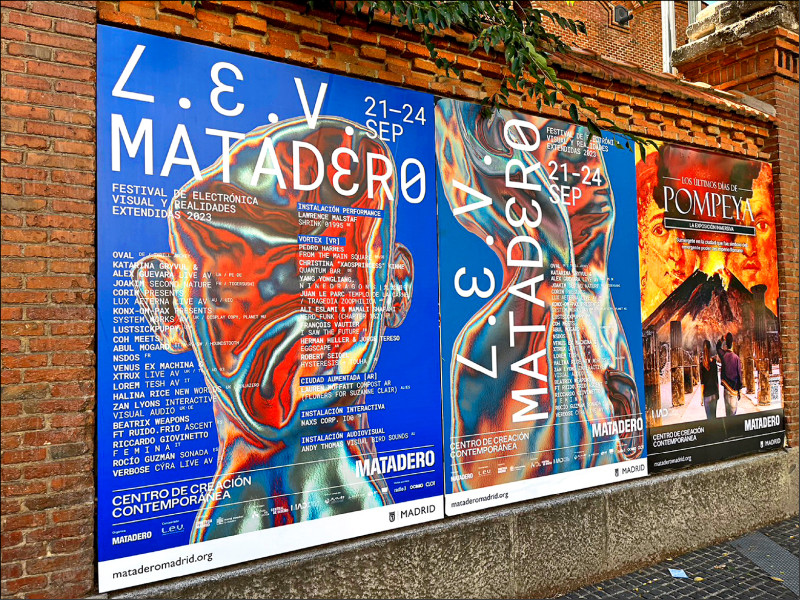 張貼在街道上的大會海報，都可見到標註台灣文化部與台灣駐西班牙代表處。
（駐西班牙代表處文化組提供）