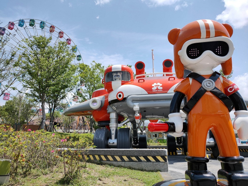 凡入住「2023神旺線上旅展」住房專案，可再享1位孩童免費入住、樂園門票2張。（神旺商務酒店提供）