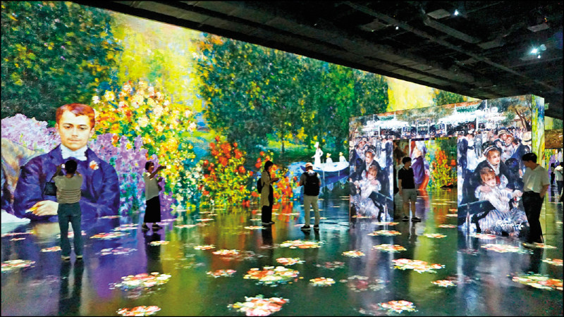 「花園Garden」展區重複放映以「麗水風景」、「世界名畫」和「魔幻叢林」為題所進行的3場媒體藝術展演。