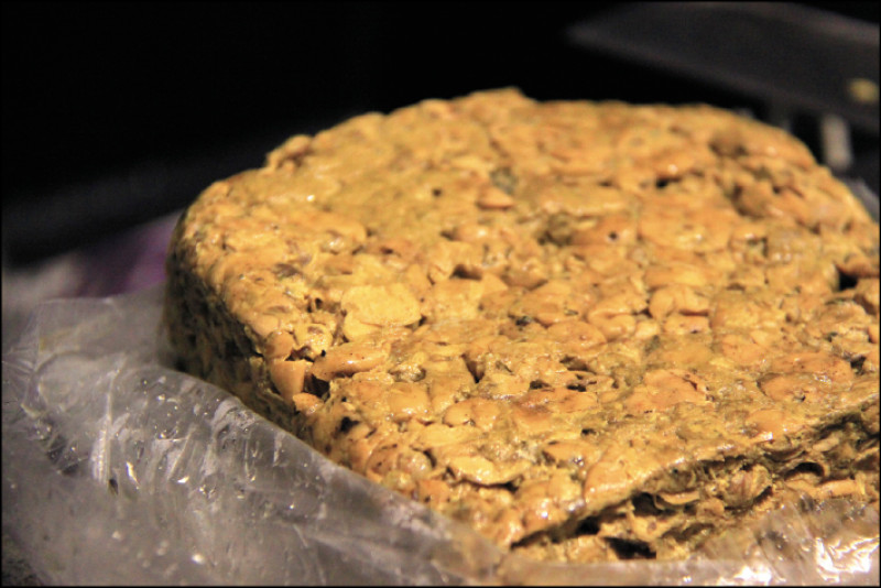 手工製作的破布子。