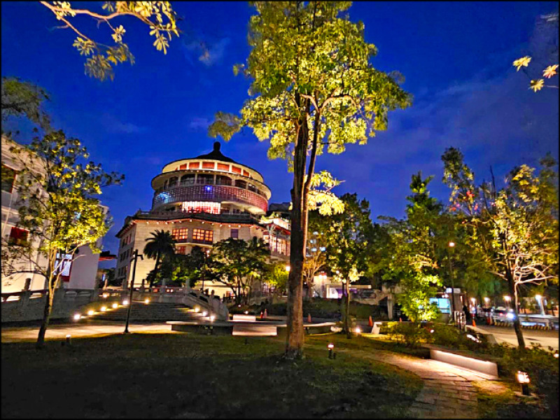 煥然一新的史博館夜間景色優雅富文化氣息。（史博館提供）