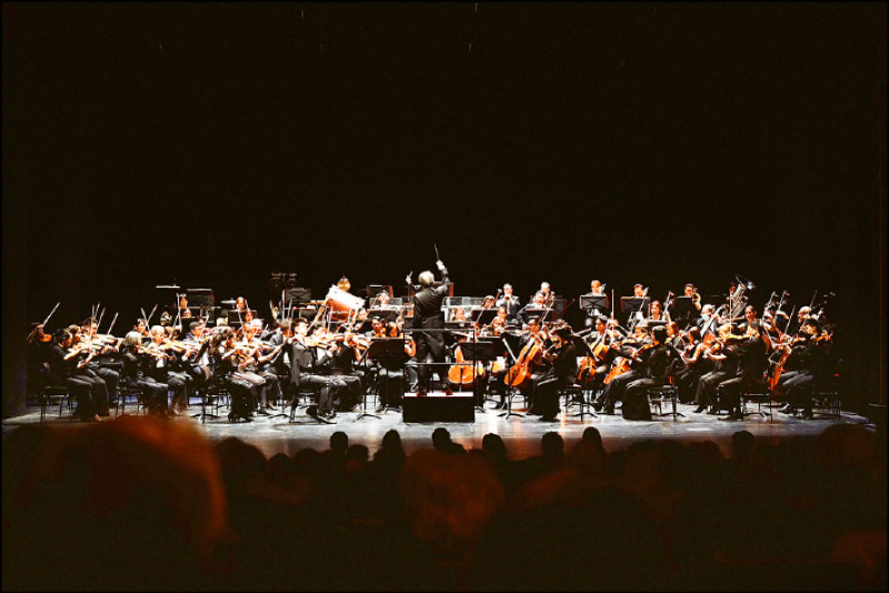 NSO歐巡德國首演，在深富歷史的布藍什外格國家劇院演出。（NSO提供）