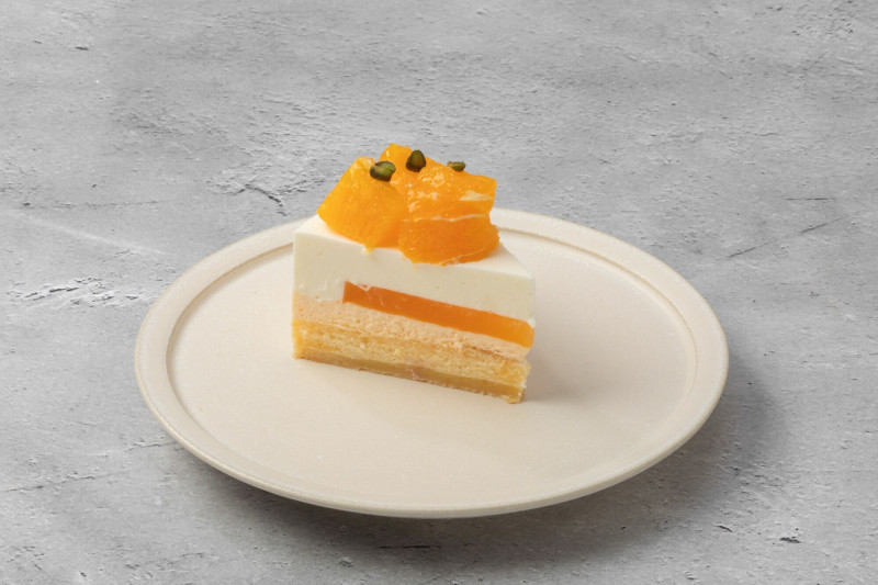 台北美福x神戶洋菓子，福原敏晃「雙層乳酪柑橘蛋糕」。（台北美福大飯店提供）