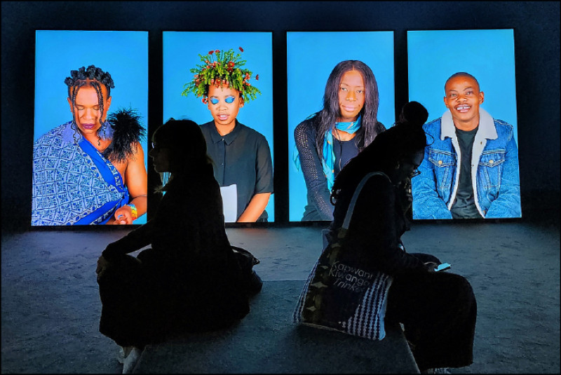 南非藝術家加布列．哥利亞（Gabrielle Goliath）的「個人帳戶」。