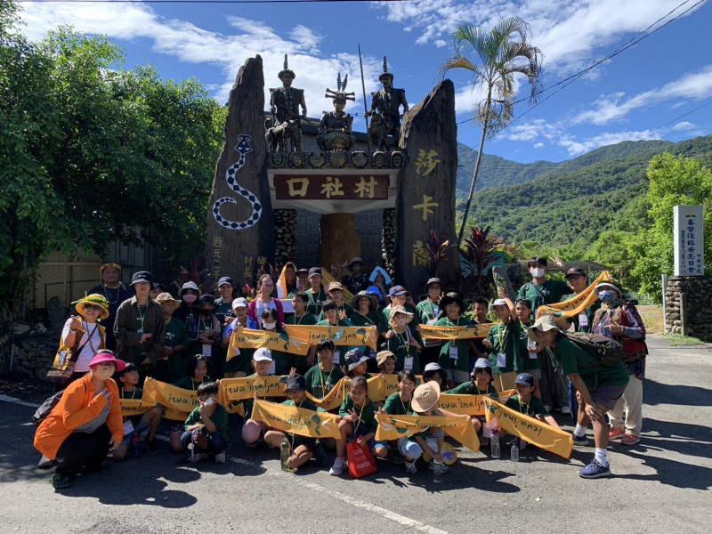 口社的部落導覽。（原文發中心提供）