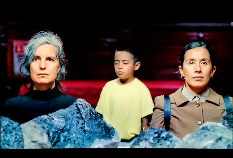 李奧森作品〈我可以瞌睡數百萬年〉。