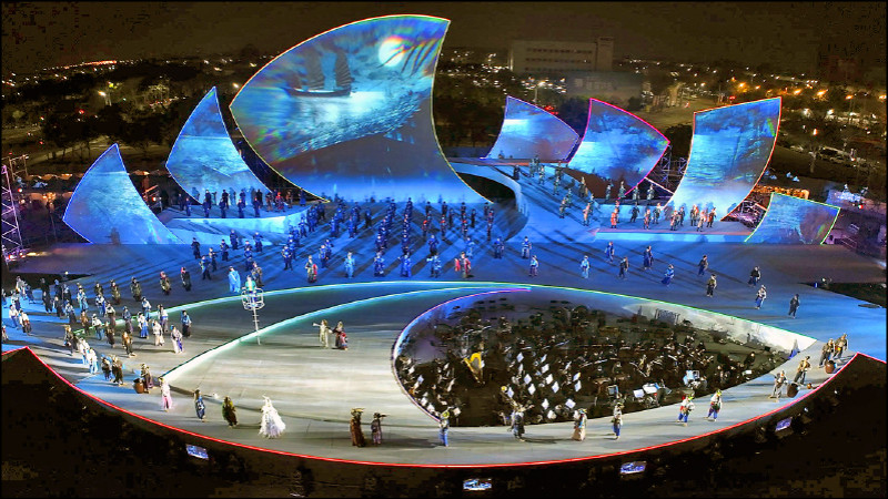 大型戶外歌仔音樂劇《1624》劇照。