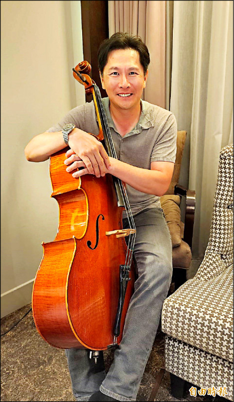 雖然在美國成長，但郭虔哲始終對台灣懷抱深切的情感。（記者凌美雪攝）