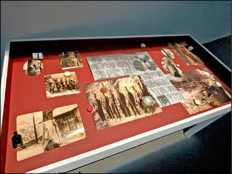 吳其育《薄膜史：無主數據》相關文件檔案。