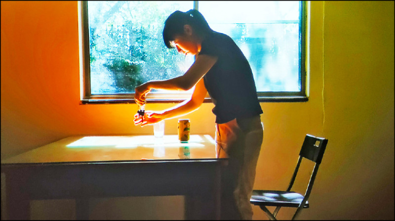 黃萱2024年作品〈靜物〉。