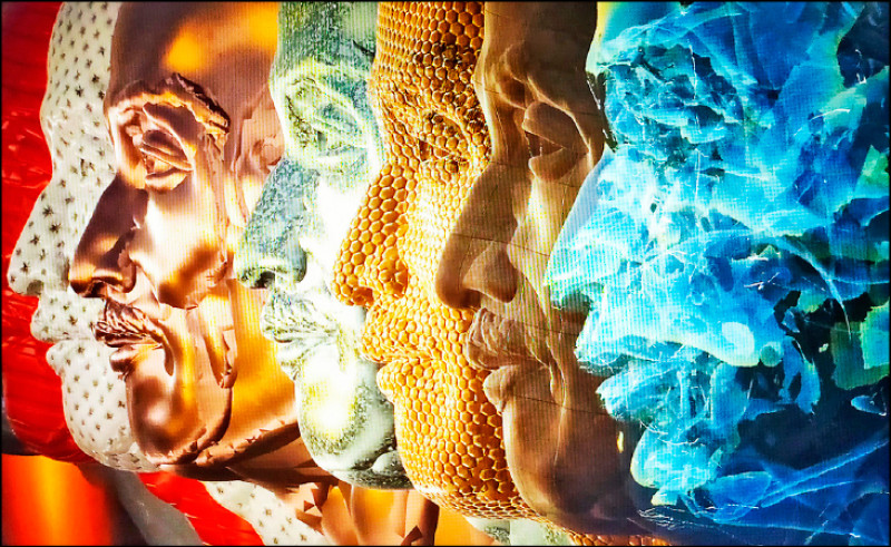 楊子強透過「電子傳送門計畫」向已故雕塑家朱銘致敬。