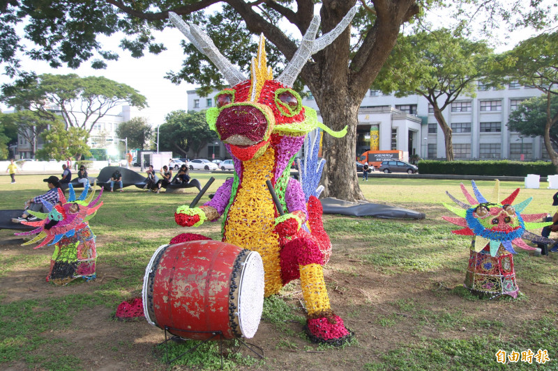 水上鄉的藝術作品「出水福龍」。（記者林宜樟攝）
