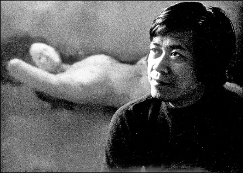 1979年攝於畫室。