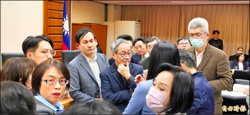 由於多位國民黨立委質疑Taiwan Plus過去3年來的營運績效，在預算處置上討論很久才做出決議。（記者凌美雪攝）