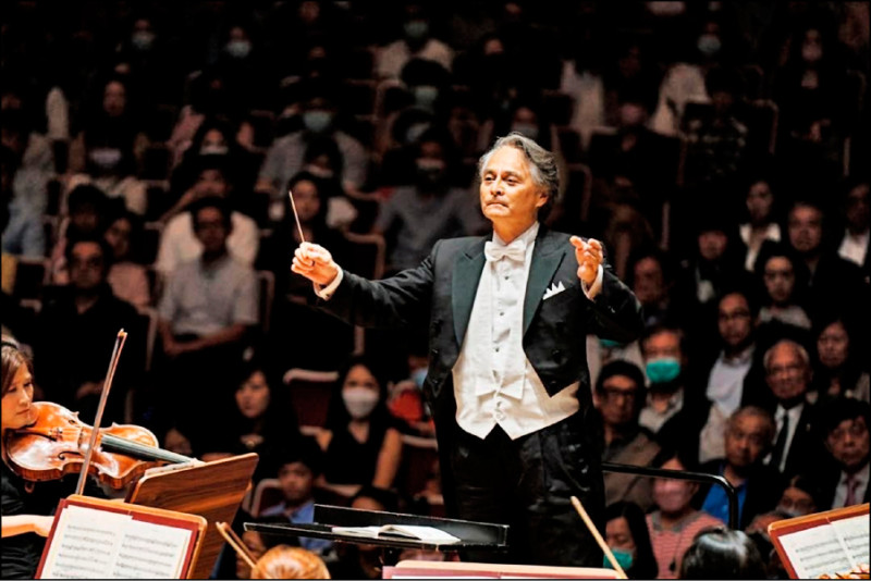 NSO音樂總監準．馬寇爾指揮NSO演出。（NSO提供）