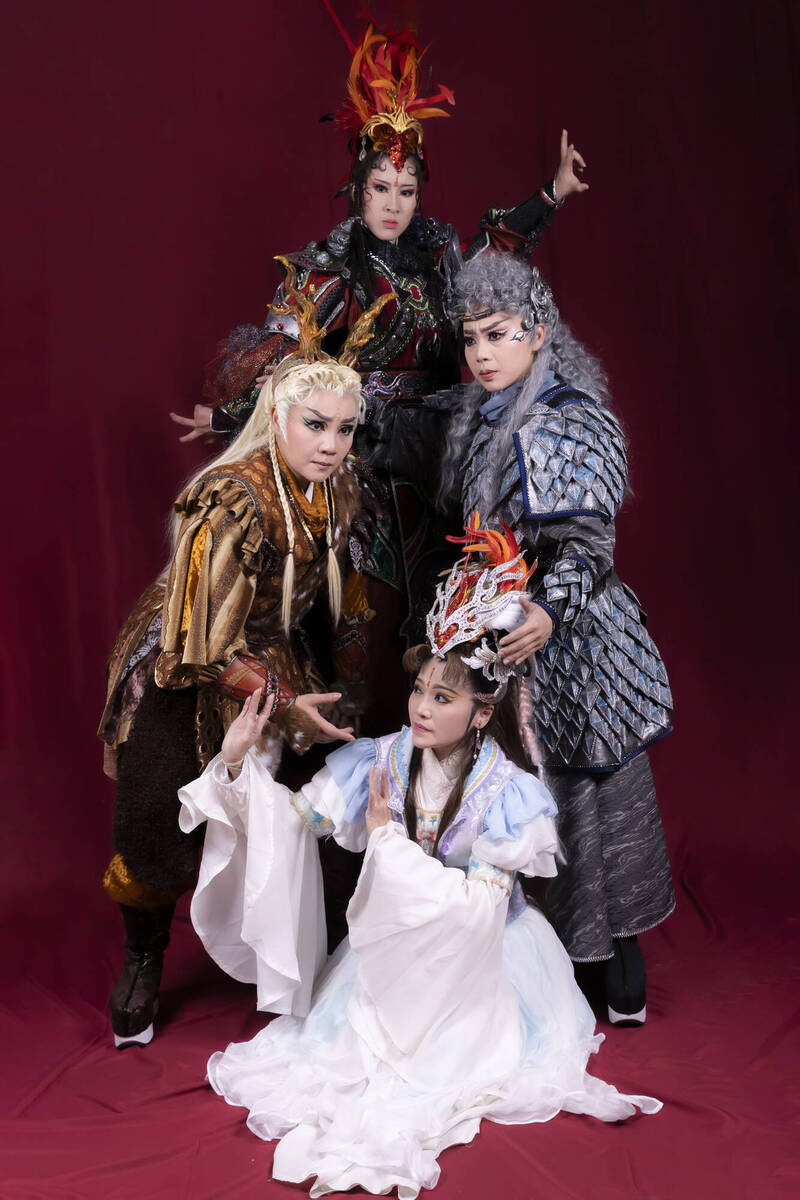 佩儀歌劇團全新製作《魚島鯊鹿兒傳奇》。（市府提供）