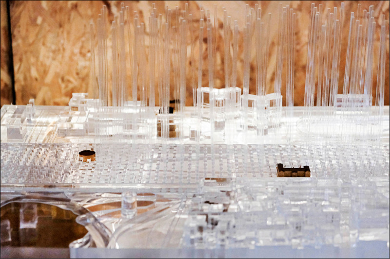 〈邊界彈性〉討論台南鐵路地下化後的容積轉移與彈性空間治理。（國美館提供）