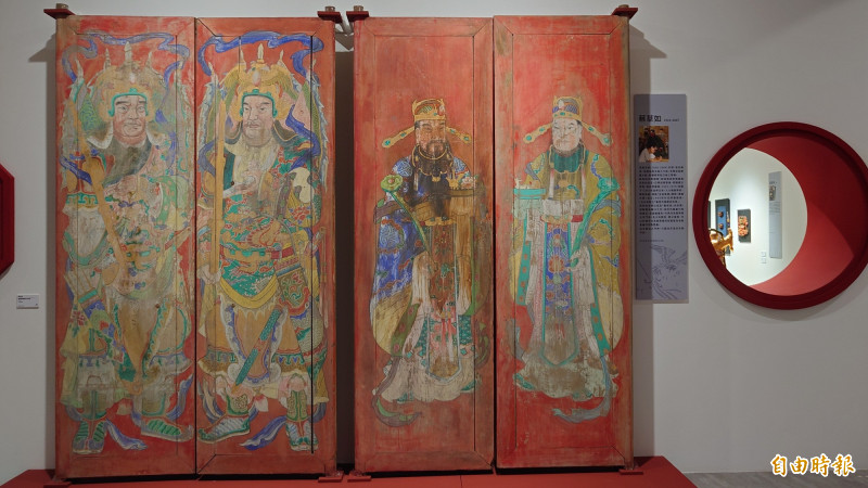 蔡草如作品深富彩繪性，此為藝師黃春池收藏出借展出。（記者洪瑞琴攝）