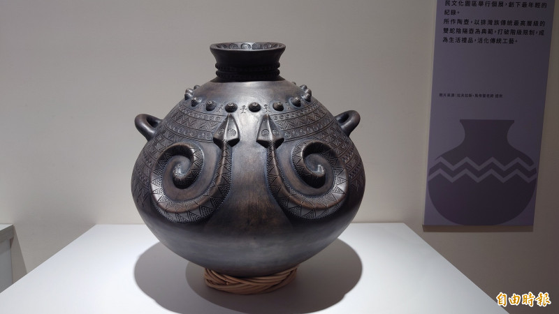 屏東三地門地磨兒部落人拉夫拉斯．馬帝靈的作品。（記者洪瑞琴攝）