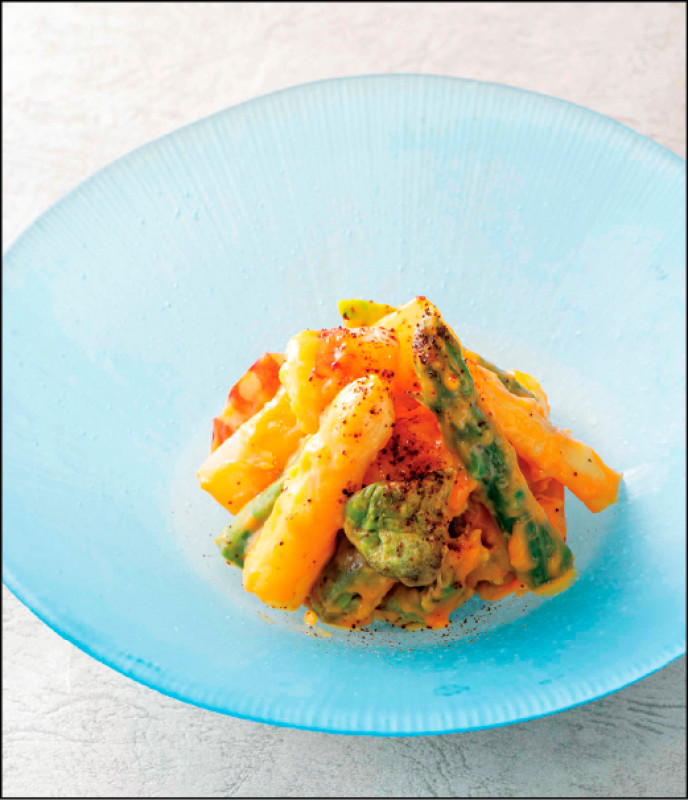 蘆筍佐明蝦拌蛋黃醋