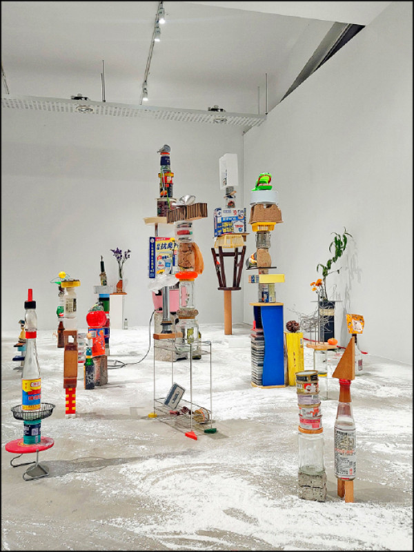 《橋》（李芳吟，2025）。