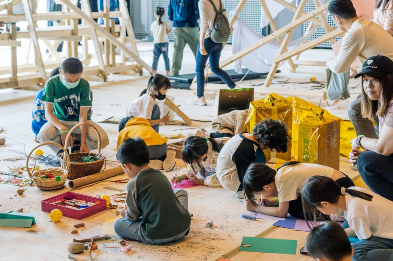 桃園兒美館「外掛學校」邁入三階段，5月起推系列工作坊講座。（桃園市立美術館提供）