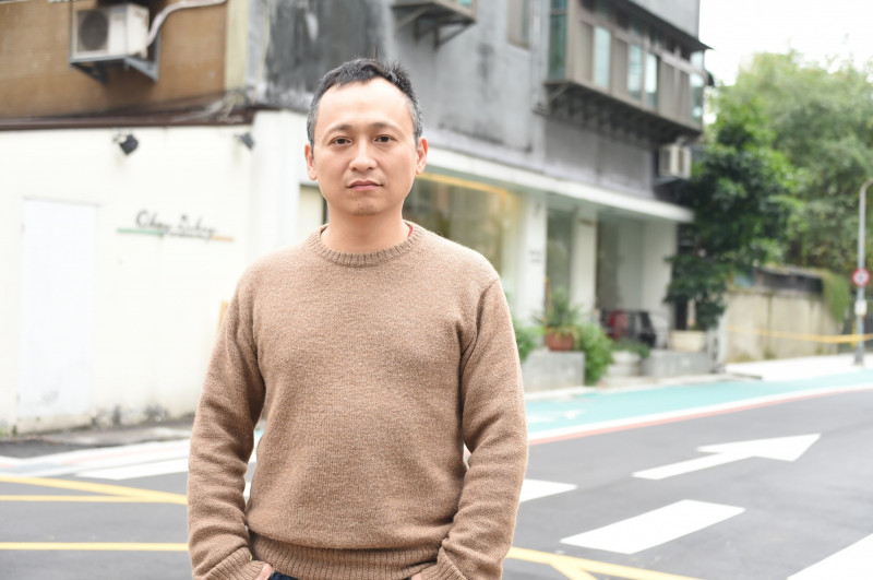台灣小說家紀大偉獲邀參與2025年英國亞洲酷兒藝術節「文學單元」回顧其1995年出版的前衛小說《膜》。（資料照，記者胡舜翔攝）
