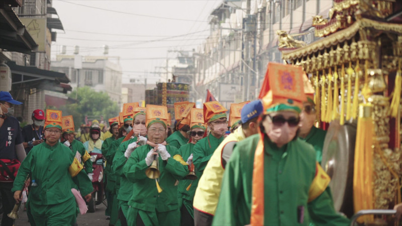 大漢樂團的王爺吹，是迎王最在地的一個聲音。（公視提供）