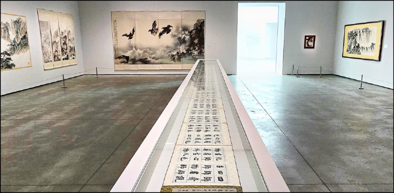 「從南國到民國」主要呈現書畫作品。