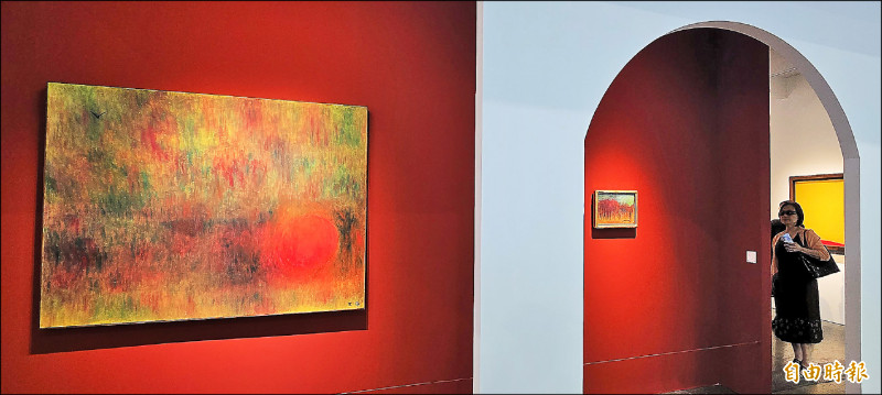 在藝術博覽會中，「協」展出的王攀元作品數量算不少。（記者凌美雪攝）