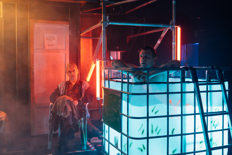 塔沃柯夫斯基與來自各國的15位藝術家，其中包括演員、作曲家、DJ、服裝設計共創《共和國》。（北藝中心提供）