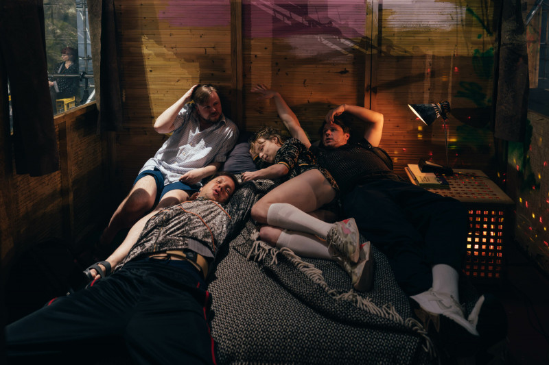 作品發生在不同的空間場景與大小舞台之間。（北藝中心提供）