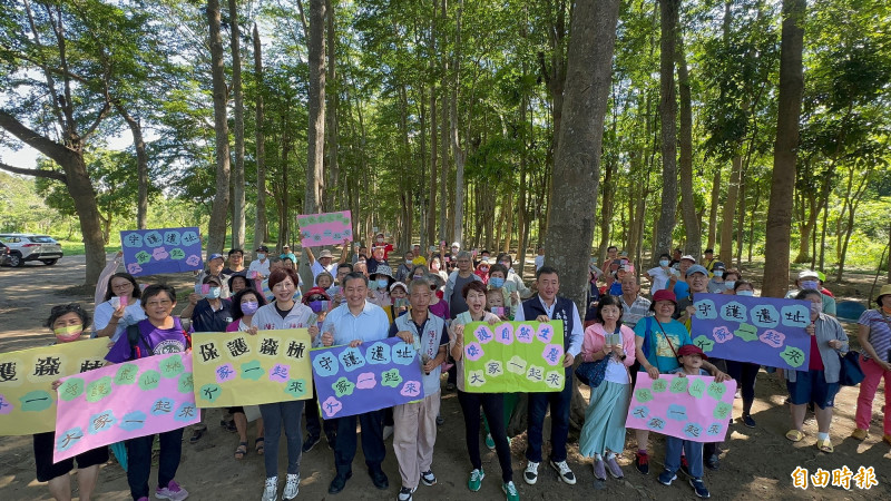 台南仁德成功里發起守護牛稠子遺址行動。（記者劉婉君攝）