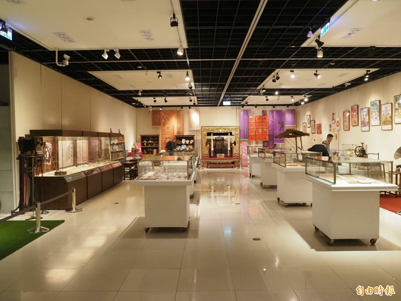 台灣早期民俗文物特展，有36個主題，內容豐富。（記者陳鳳麗攝）
